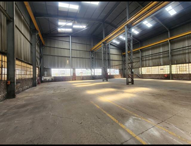 2,400M² WAREHOUSE TO LET IN WADEVILLE